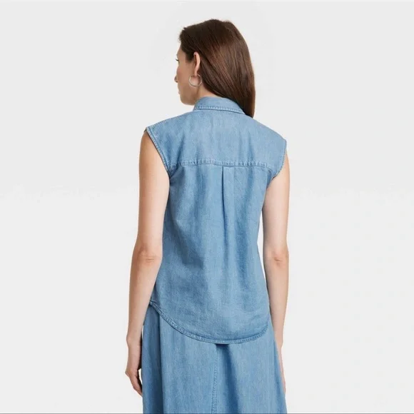Women's Sleeveless Denim Collared Button-Down Shirt - Universal Thread Indigo - Picture 2 of 4